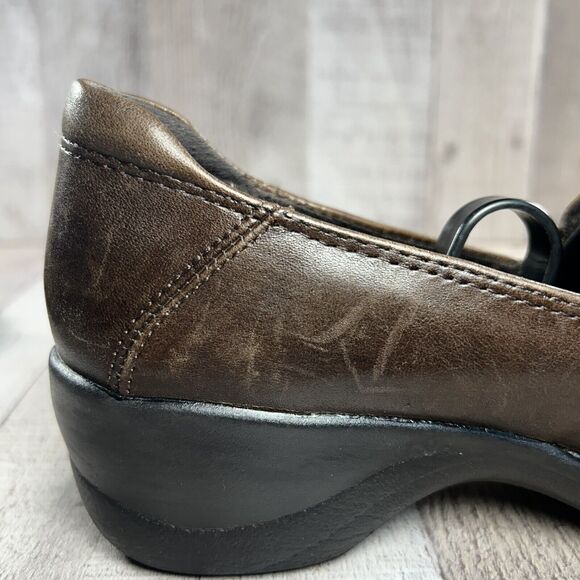 Clarks Women's Artisan Slip On Leather Loafer Shoes Croc Print Brown Size 6 M - Picture 12 of 15